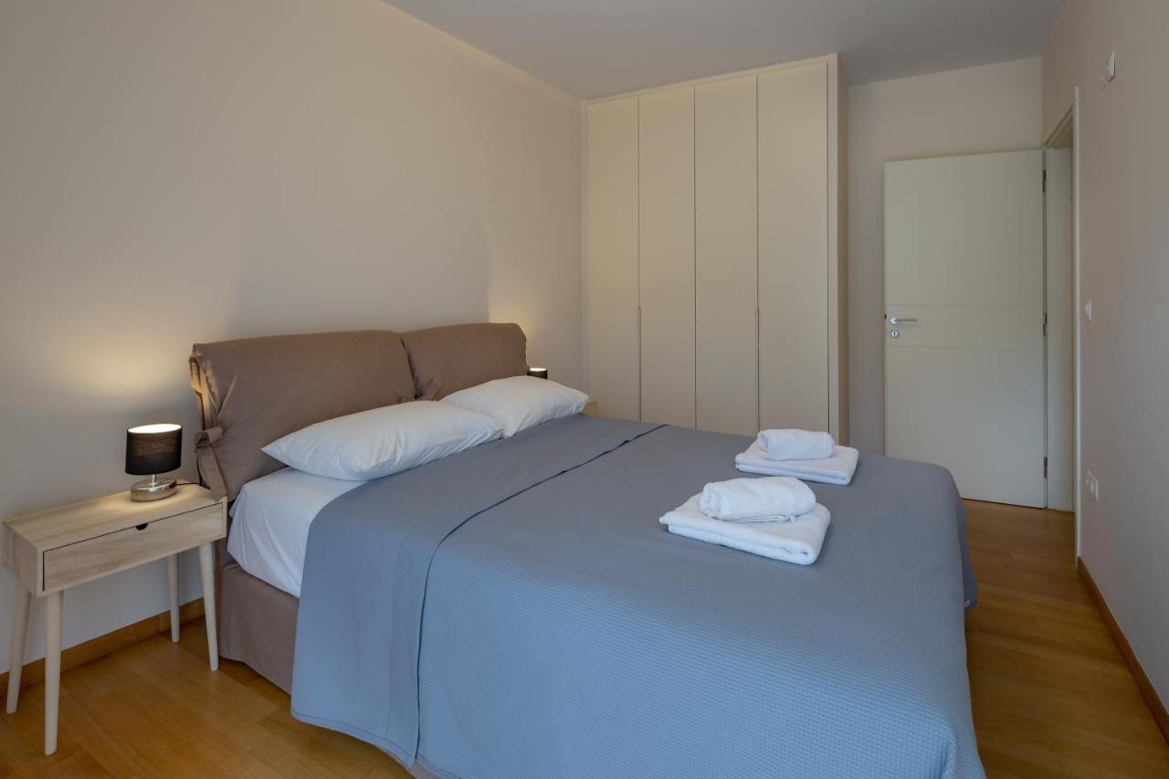 Sagittarius - Faliro Sea Side Apartment Atenas Exterior foto